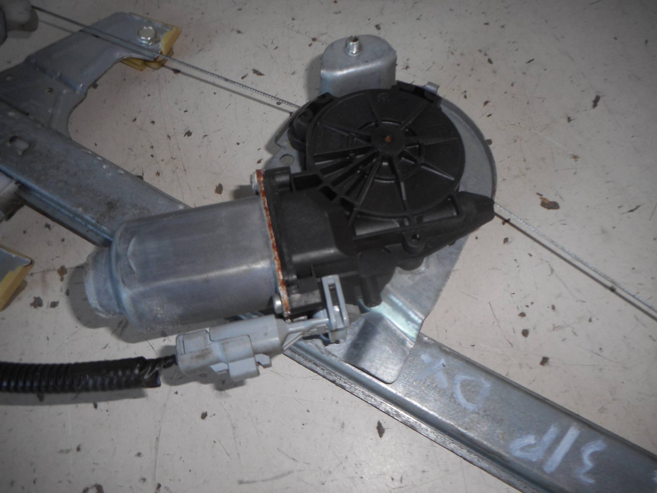 Alzacristallo elettr. porta ant. dx.